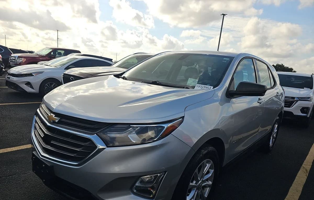 2018 CHEVROLET EQUINOX LS 2