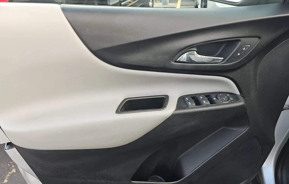 2018 CHEVROLET EQUINOX LS 6