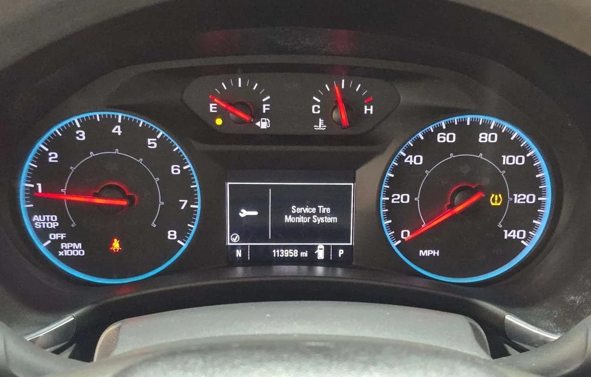 2020 CHEVROLET EQUINOX LS 6