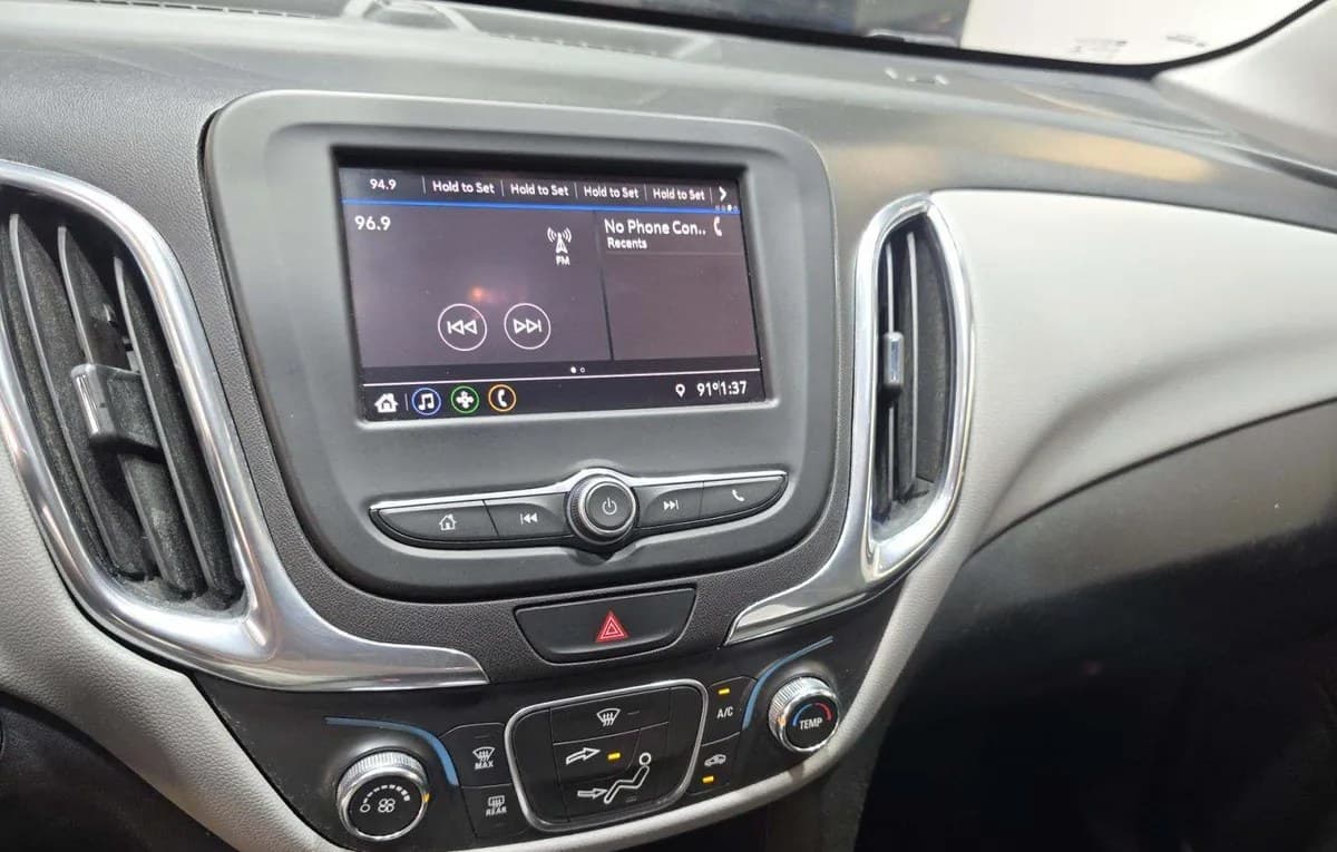 2020 CHEVROLET EQUINOX LS 7