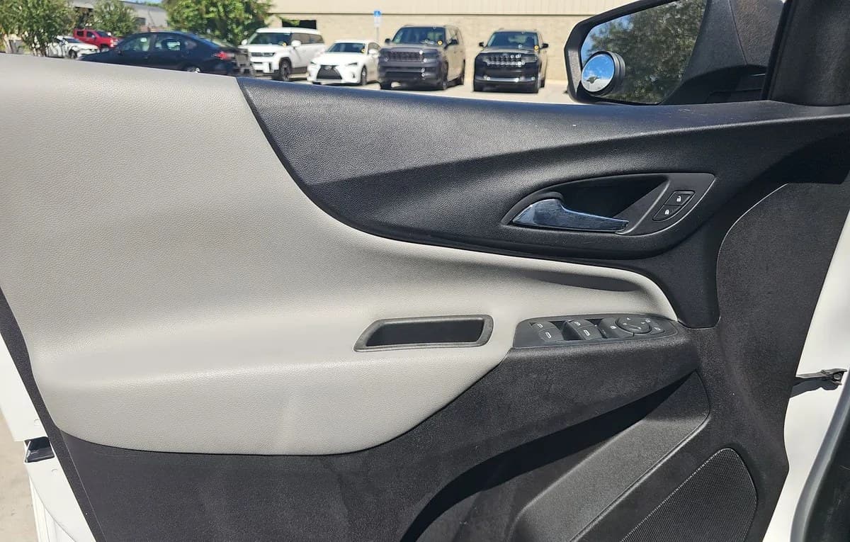 2019 CHEVROLET EQUINOX LS 6
