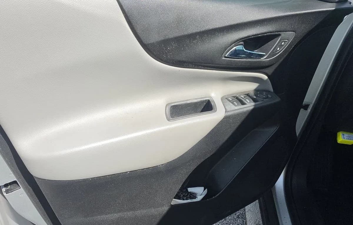 2020 CHEVROLET EQUINOX LS 6