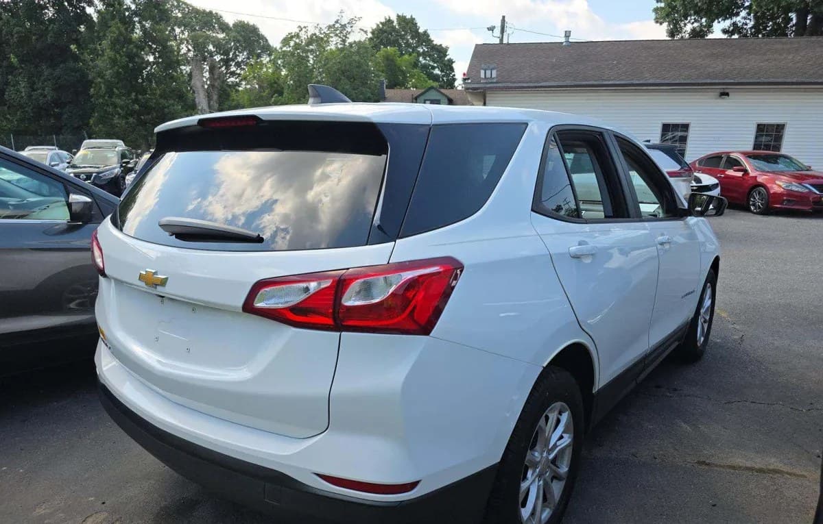 2020 CHEVROLET EQUINOX LS 4