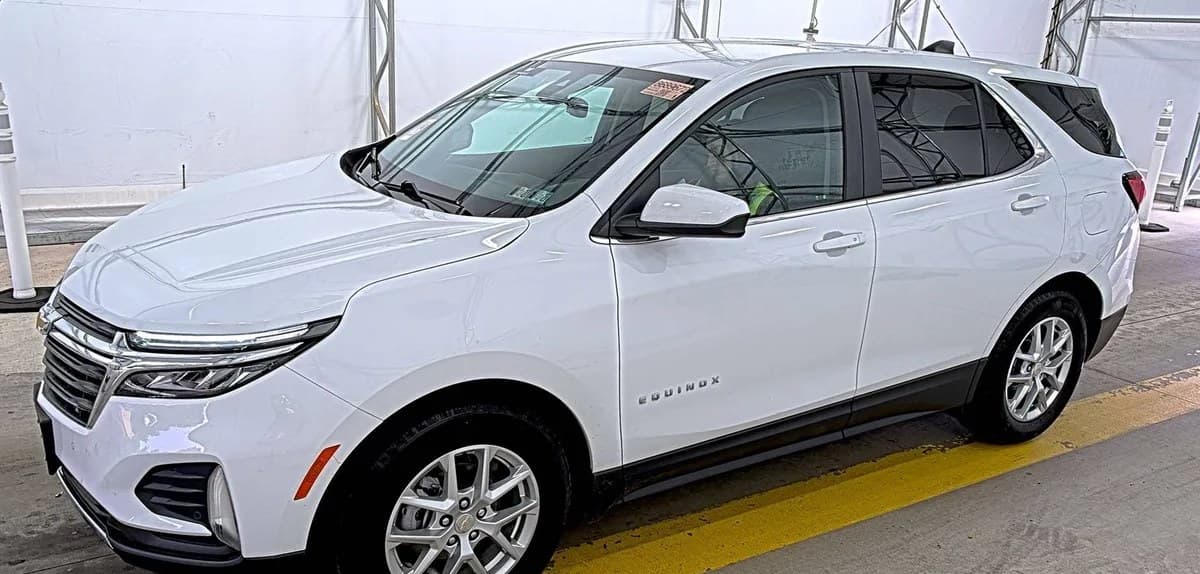 2023 CHEVROLET EQUINOX LT 2