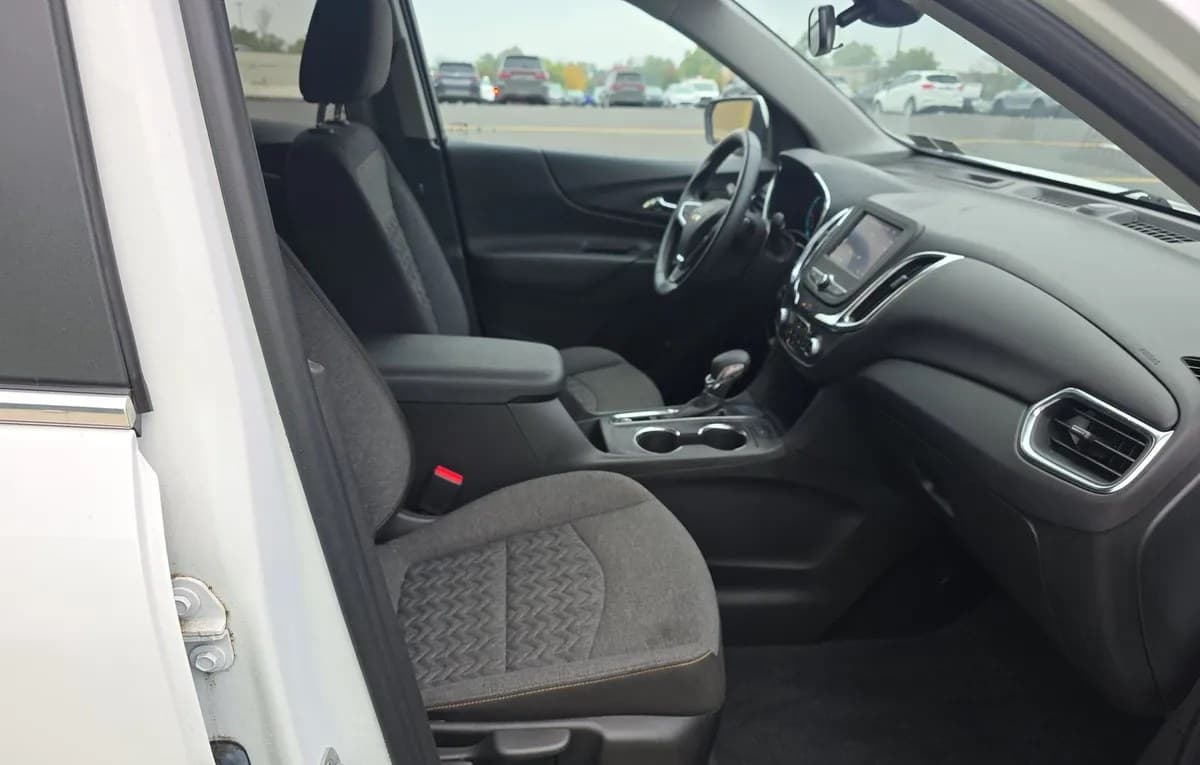 2023 CHEVROLET EQUINOX LT 5