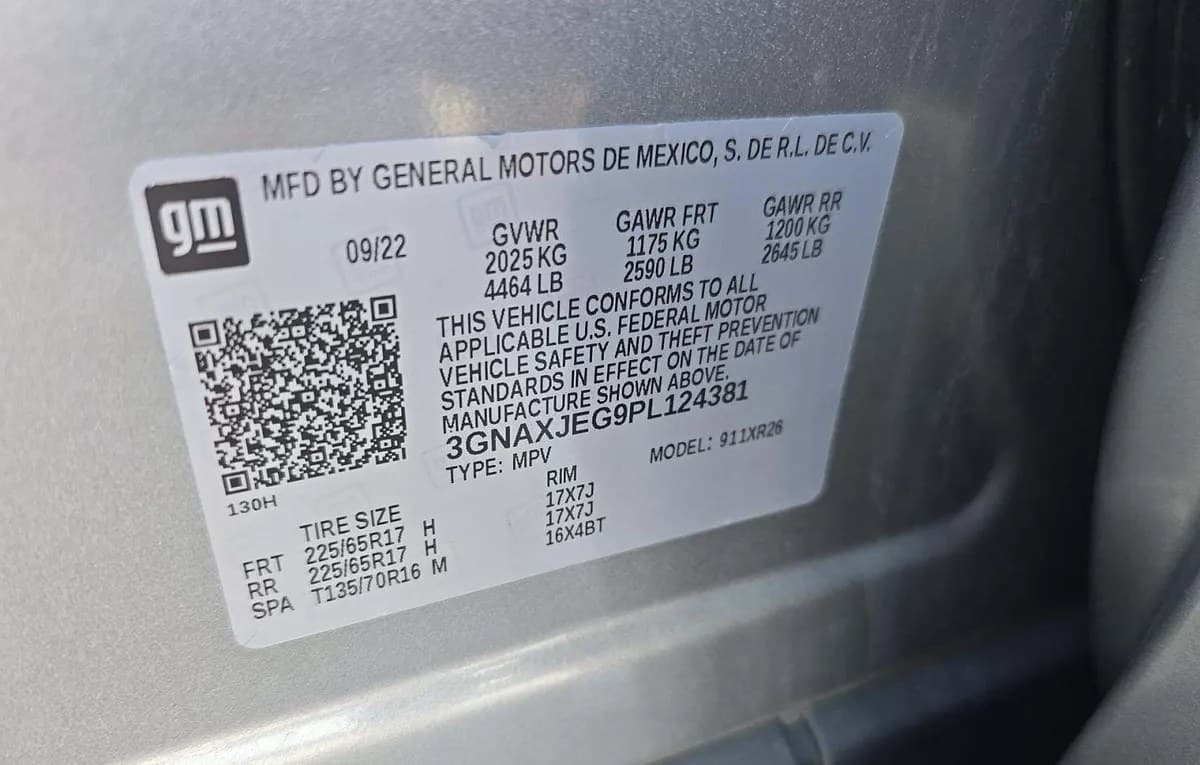 2023 CHEVROLET EQUINOX LT 3