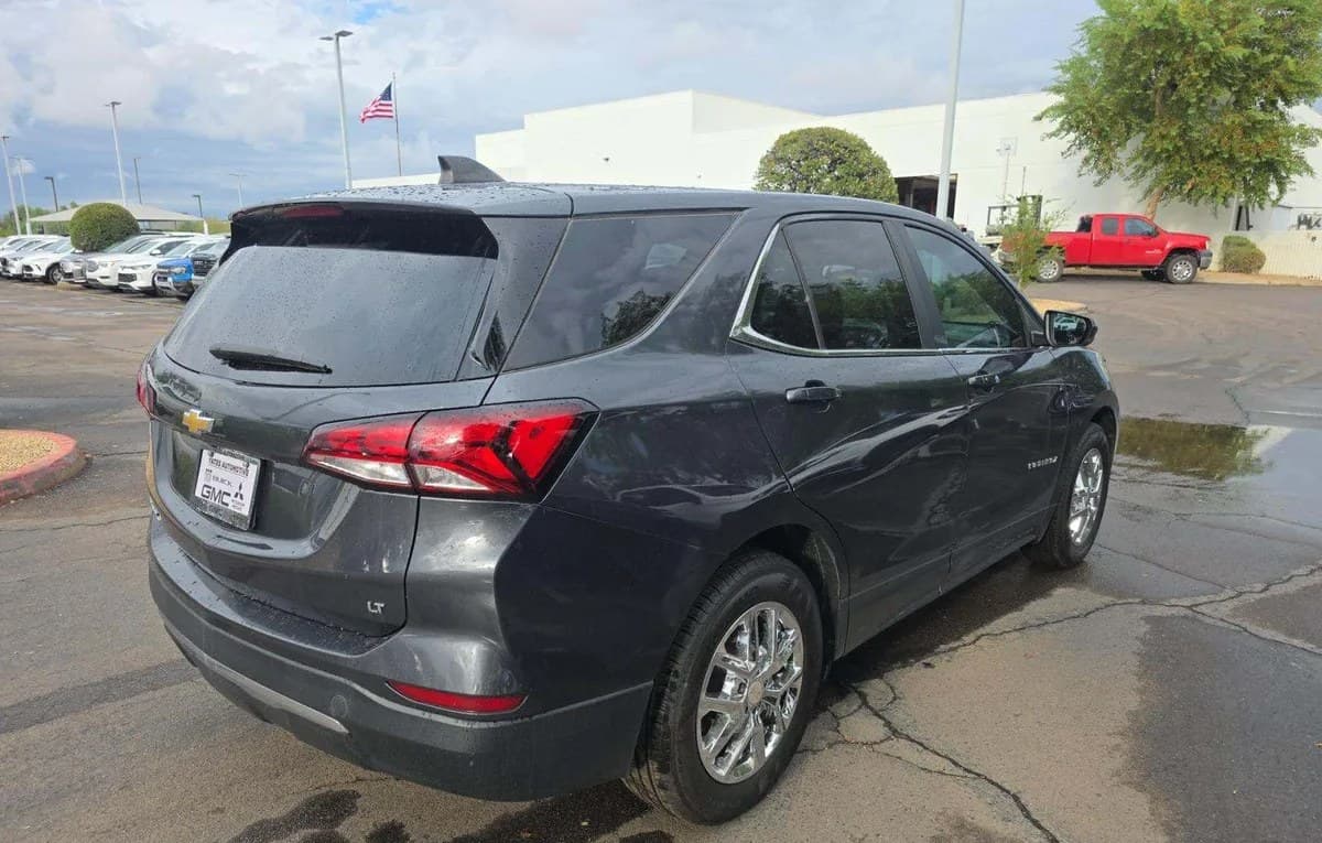 2023 CHEVROLET EQUINOX LT 4