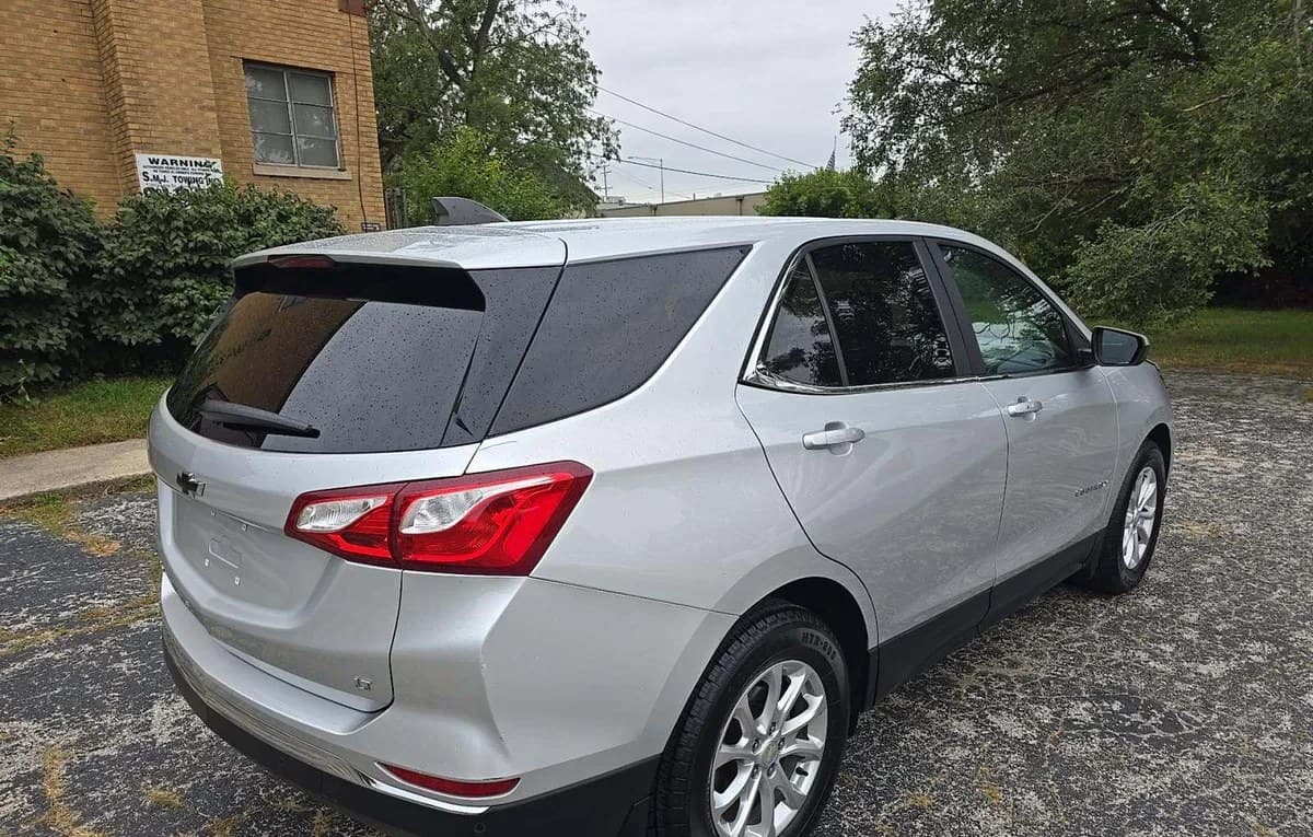 2021 CHEVROLET EQUINOX LT 4