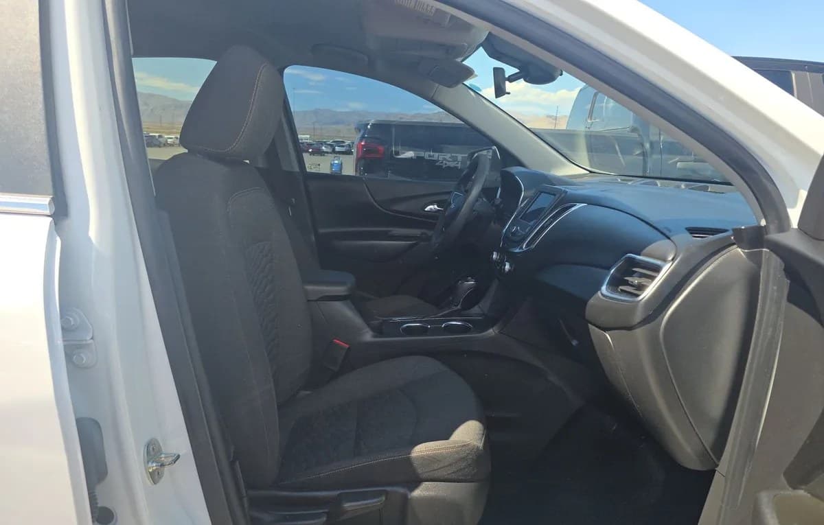 2021 CHEVROLET EQUINOX LT 5