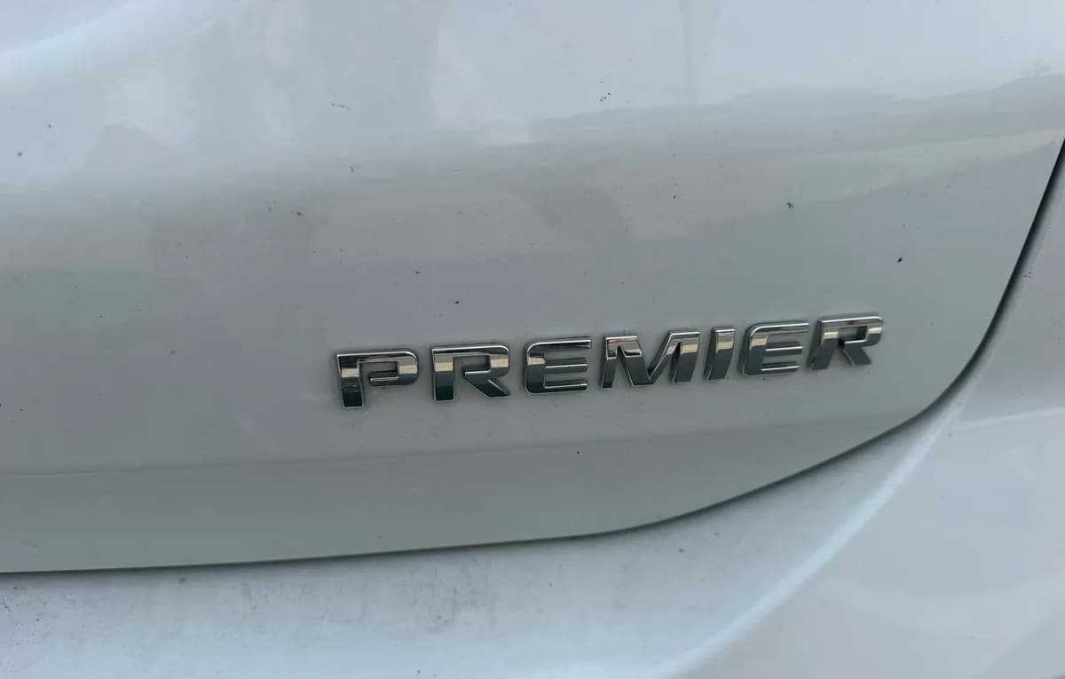 2020 CHEVROLET EQUINOX Premier 7