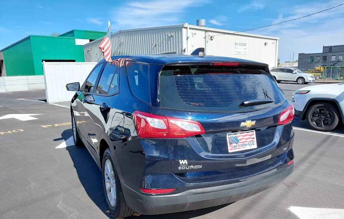2021 CHEVROLET EQUINOX LS 4