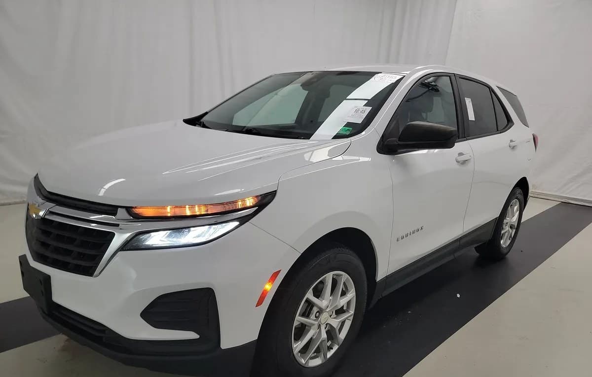 2022 CHEVROLET EQUINOX LS 2
