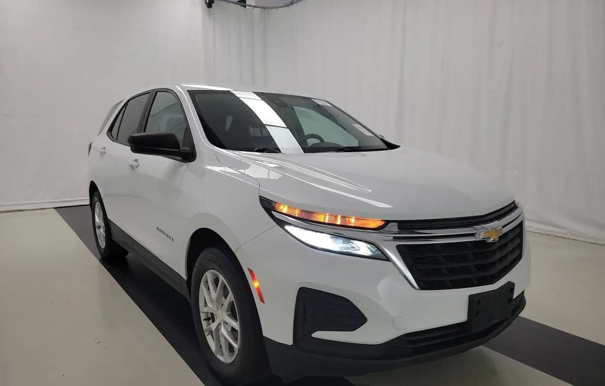 2022 CHEVROLET EQUINOX LS 4