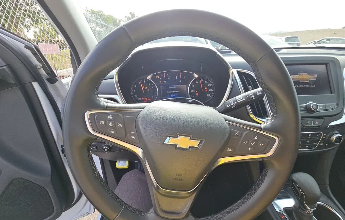 2024 CHEVROLET EQUINOX LT 7
