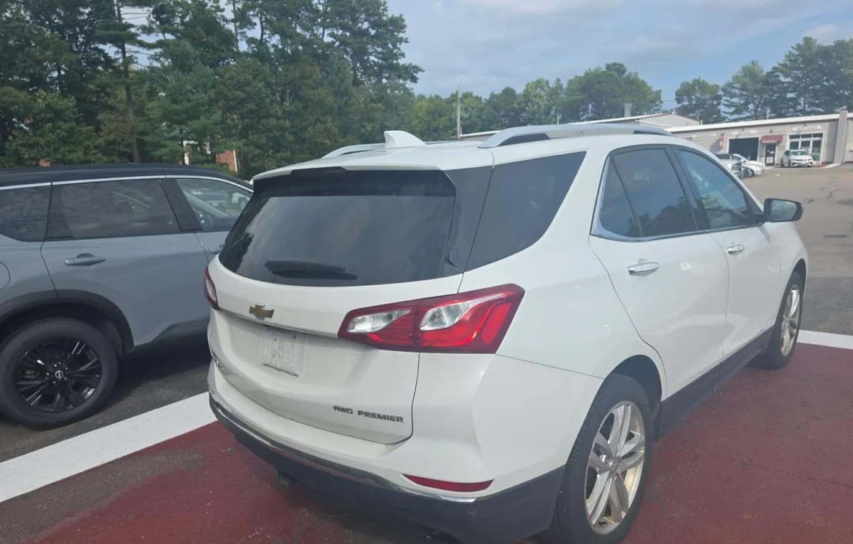 2020 CHEVROLET EQUINOX Premier 4