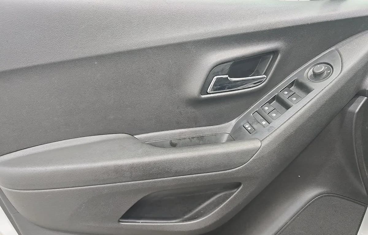 2020 CHEVROLET TRAX LS 5