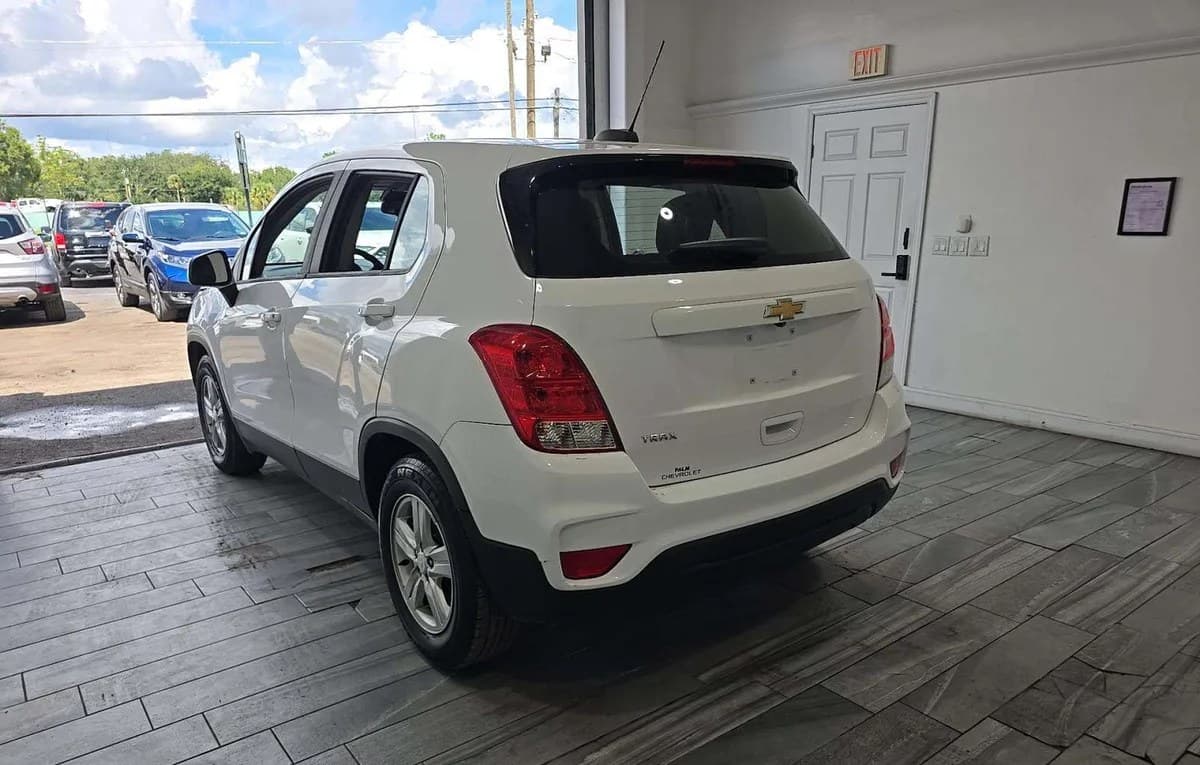 2019 CHEVROLET TRAX LS 2