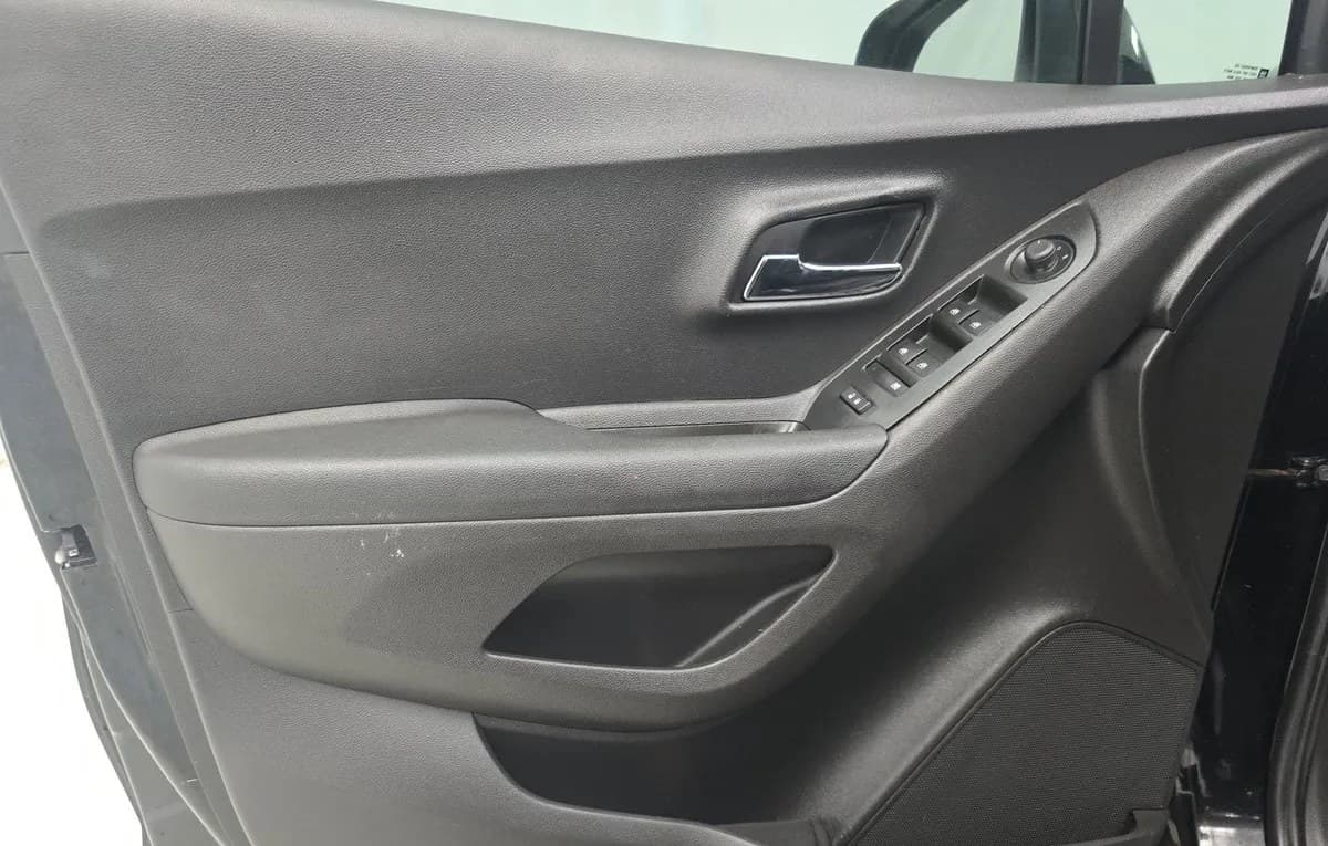 2020 CHEVROLET TRAX LS 5