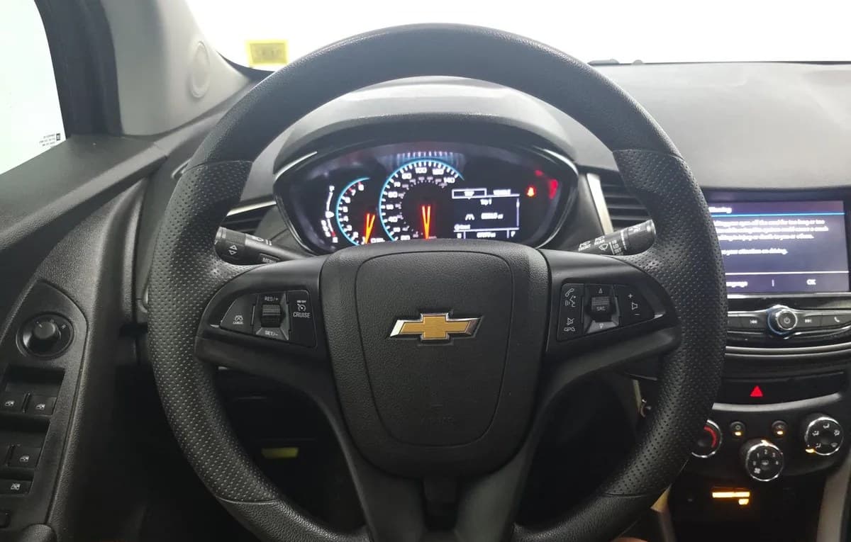 2020 CHEVROLET TRAX LS 6