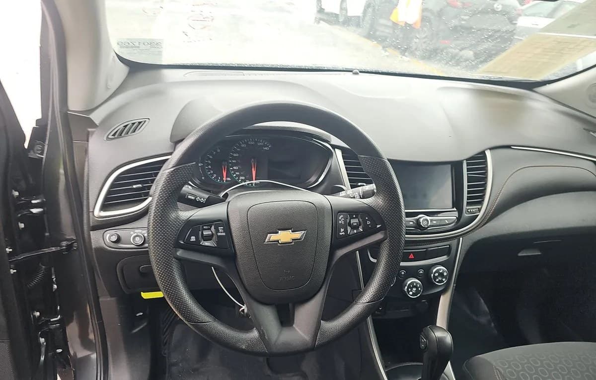 2020 CHEVROLET TRAX LS 7