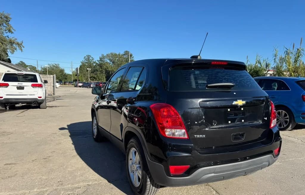 2019 CHEVROLET TRAX LS 4