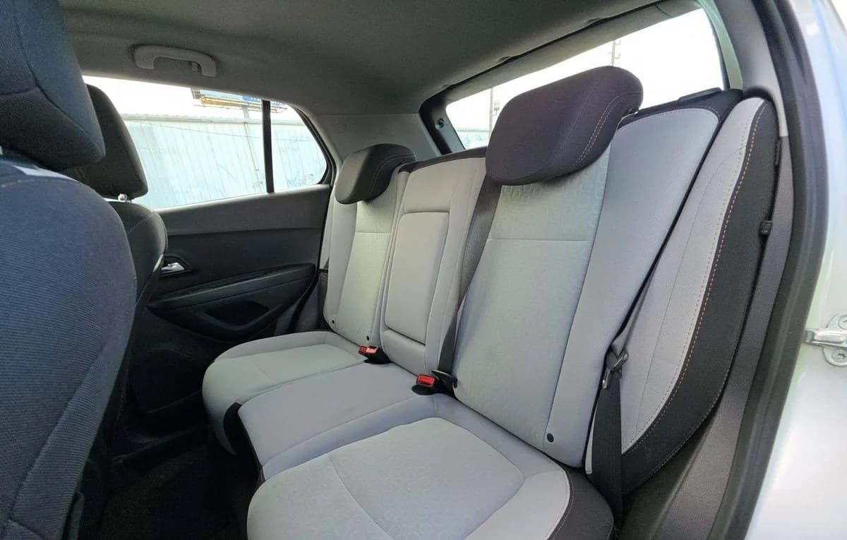 2019 CHEVROLET TRAX LS 7