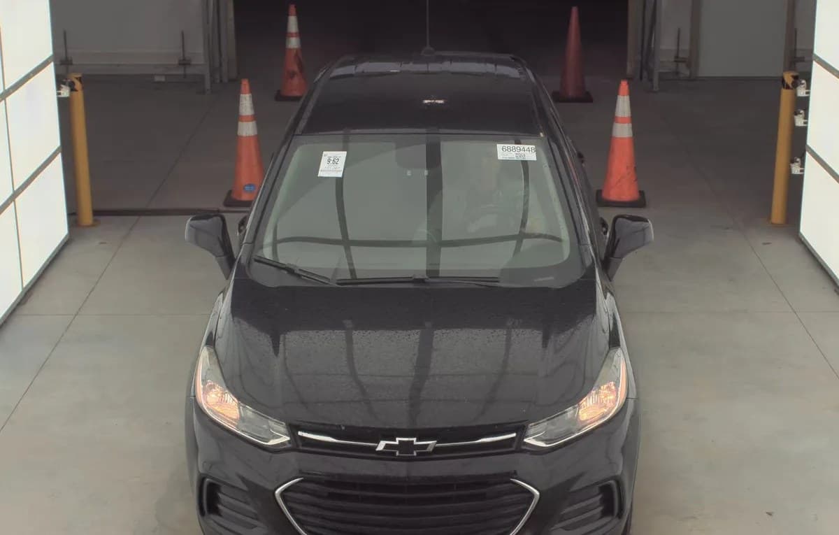 2020 CHEVROLET TRAX LS 2