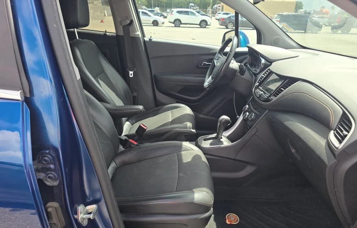 2019 CHEVROLET TRAX LT 5