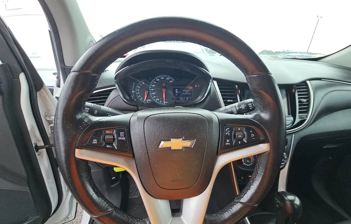 2019 CHEVROLET TRAX LT 7