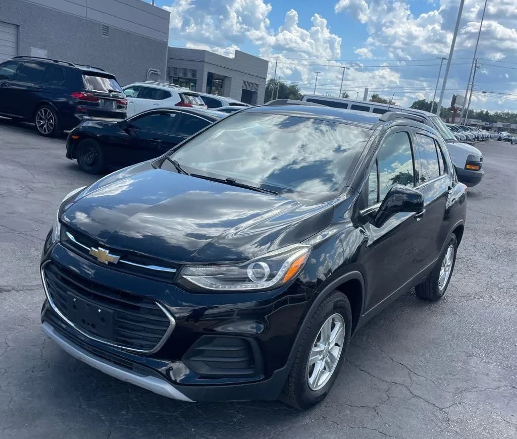 2020 CHEVROLET TRAX LT 2