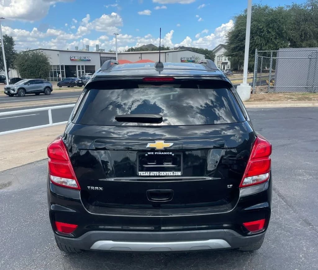 2020 CHEVROLET TRAX LT 7