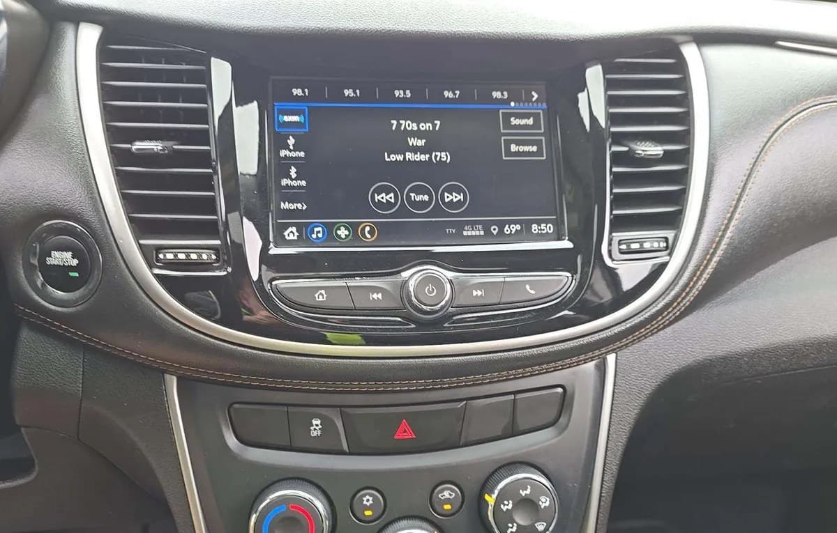 2018 CHEVROLET TRAX LT 7