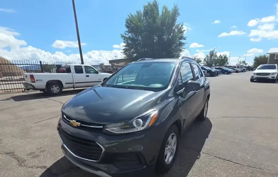 2020 CHEVROLET TRAX LT 2