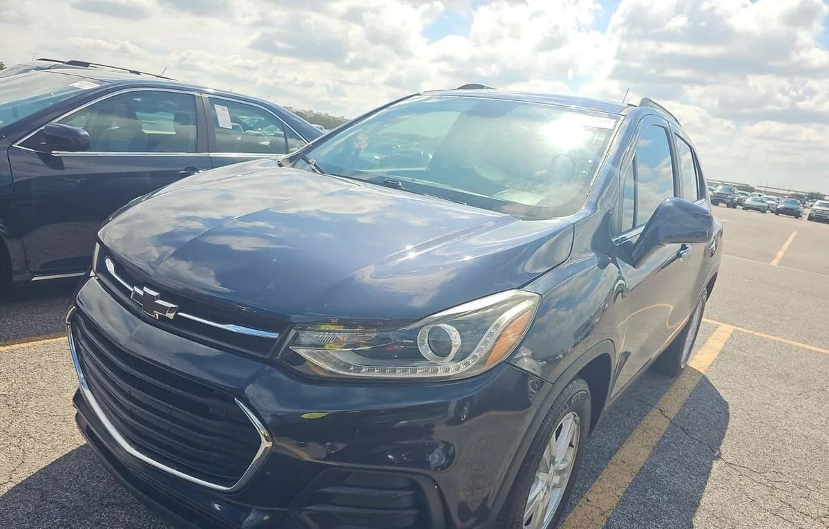 2019 CHEVROLET TRAX LT 2