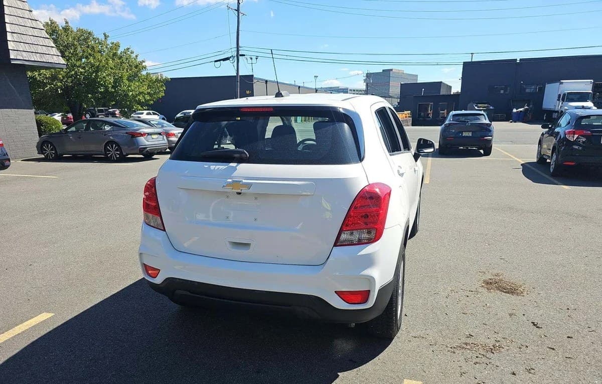 2019 CHEVROLET TRAX LS 4