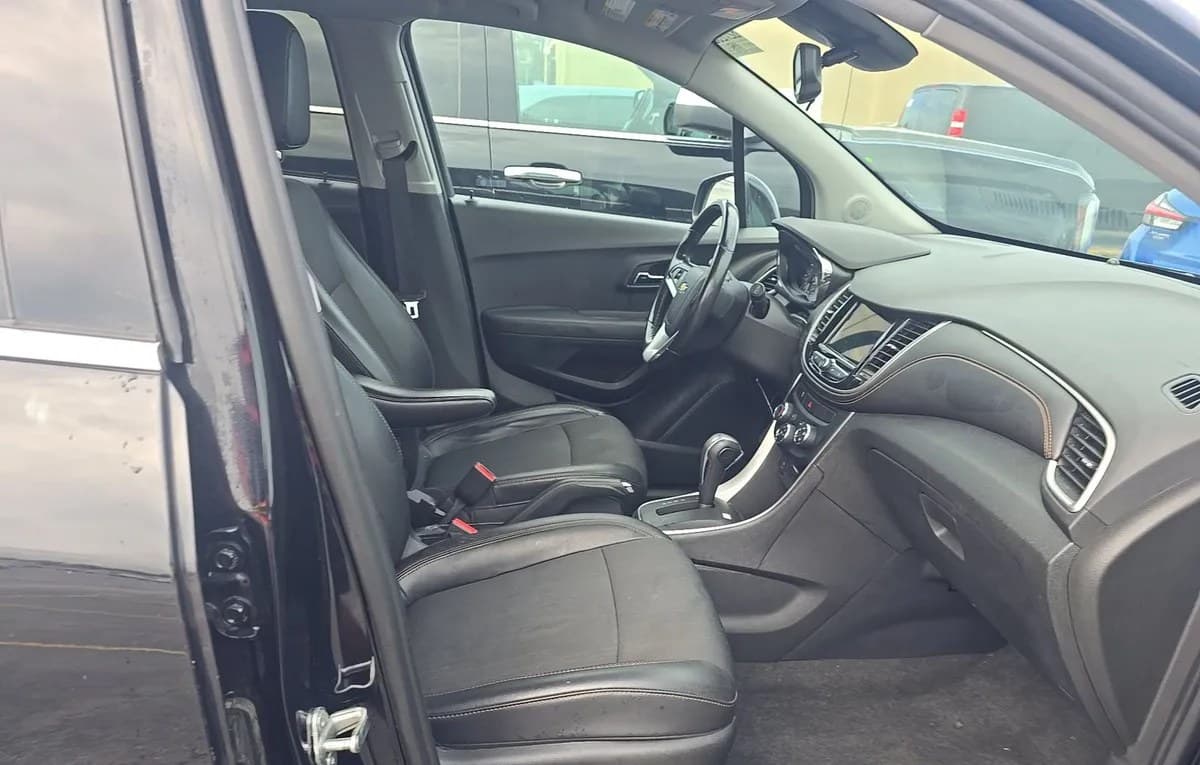 2019 CHEVROLET TRAX LT 5