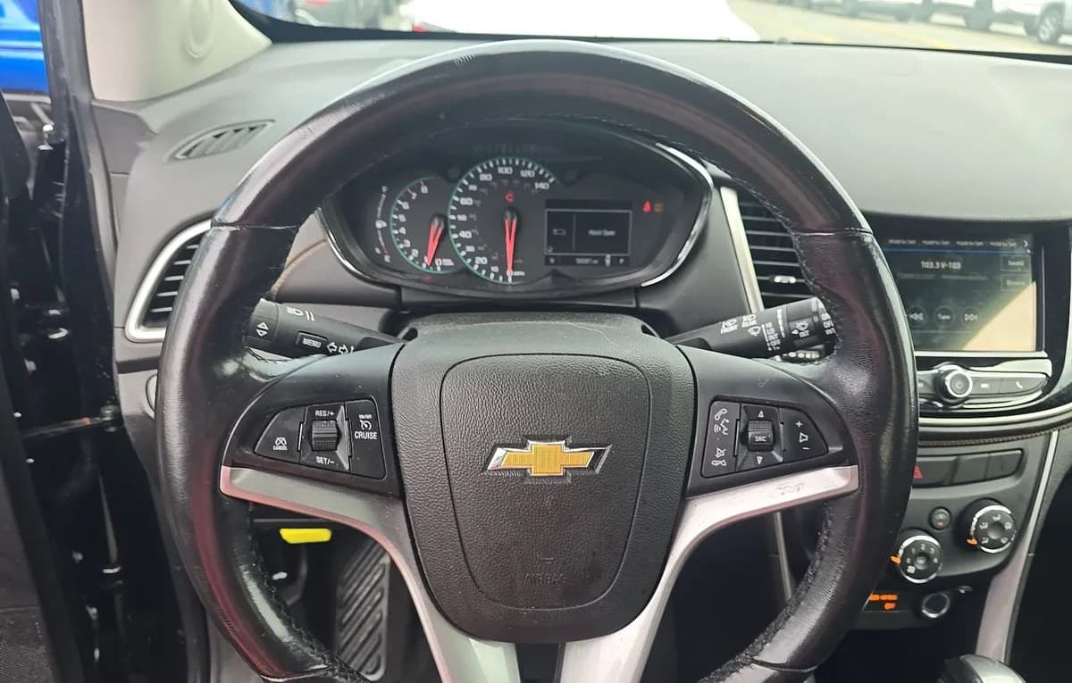 2019 CHEVROLET TRAX LT 7