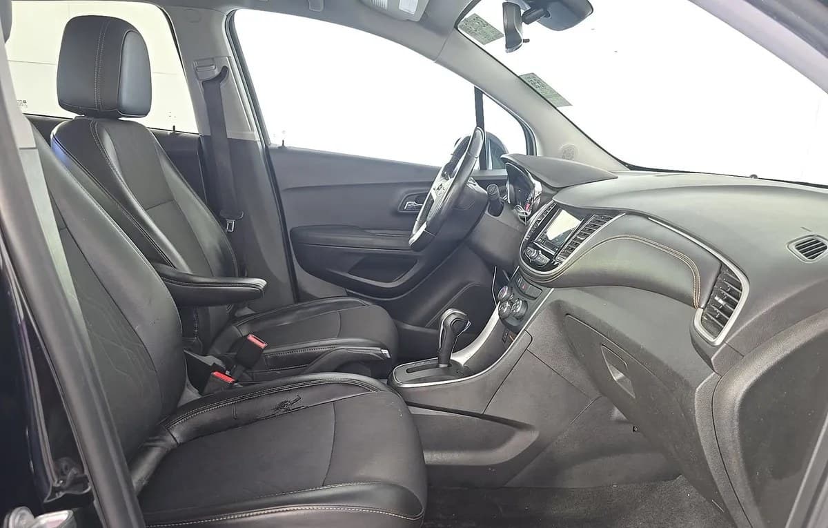 2019 CHEVROLET TRAX LT 5