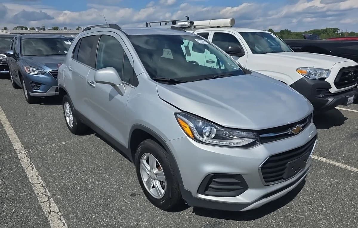 2019 CHEVROLET TRAX LT 3