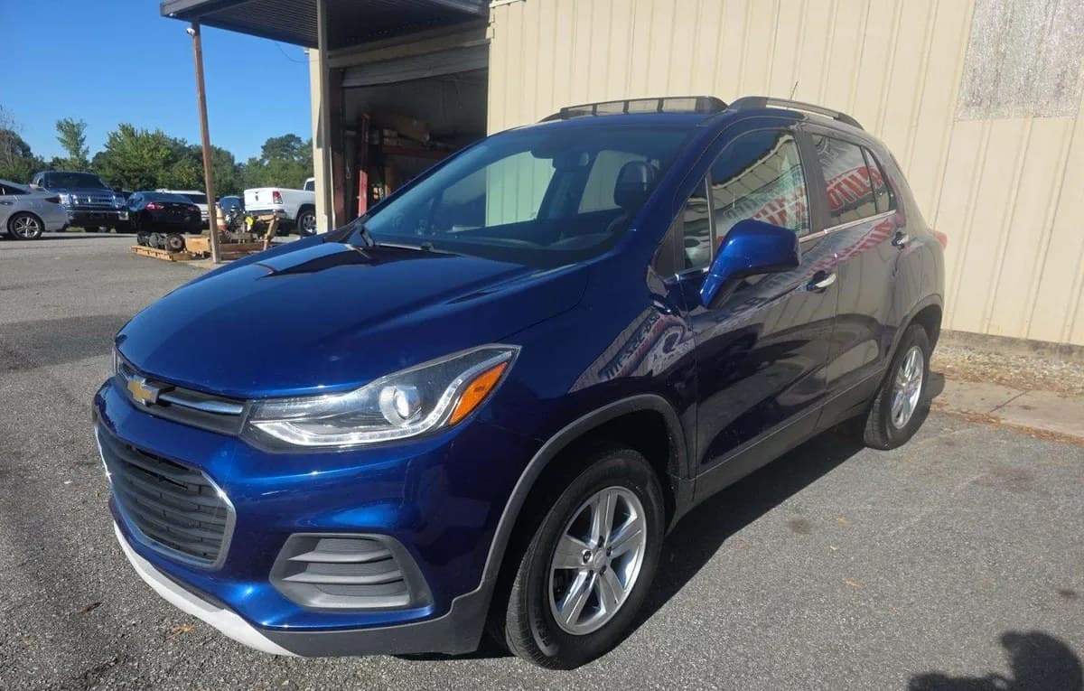 2017 CHEVROLET TRAX LT 2