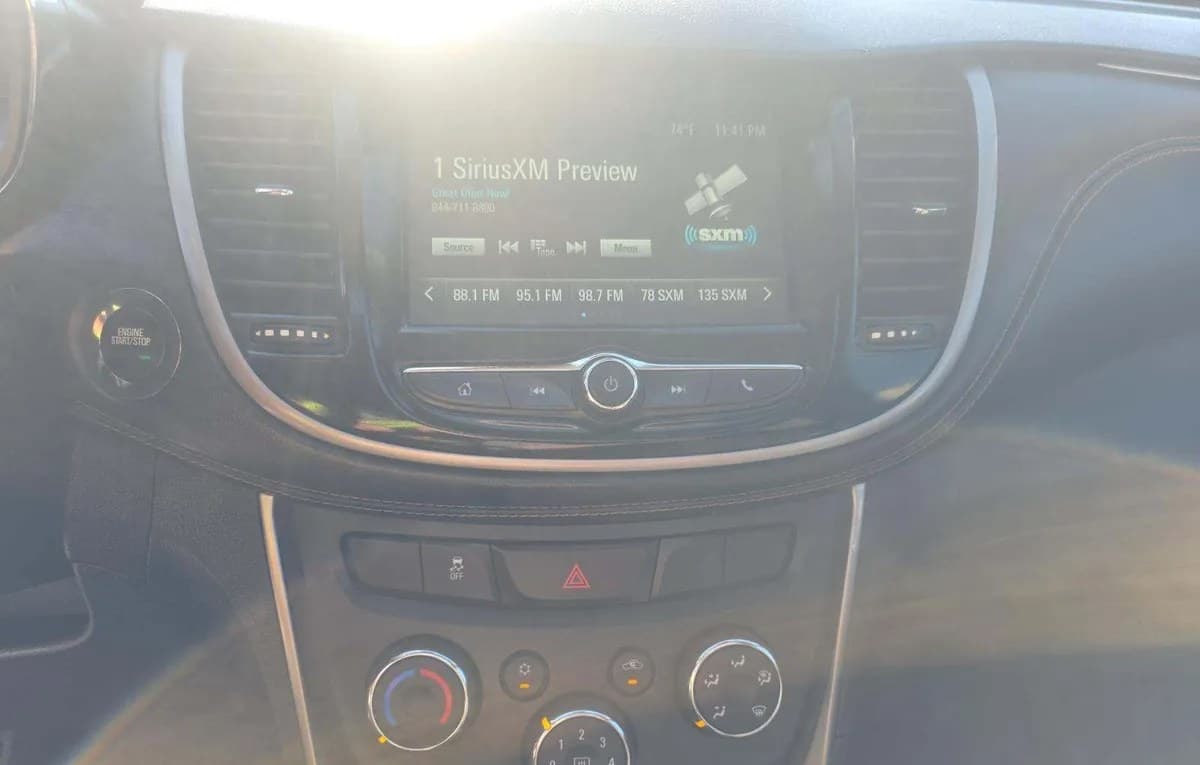 2017 CHEVROLET TRAX LT 7