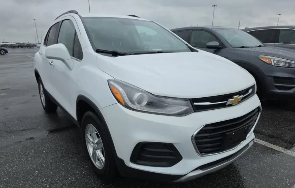 2019 CHEVROLET TRAX LT 4