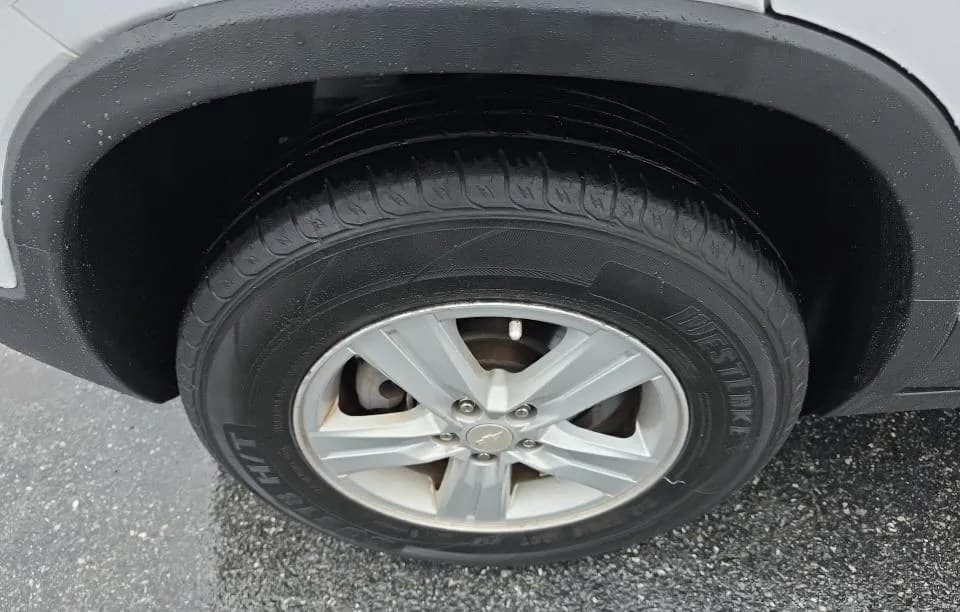 2019 CHEVROLET TRAX LT 7