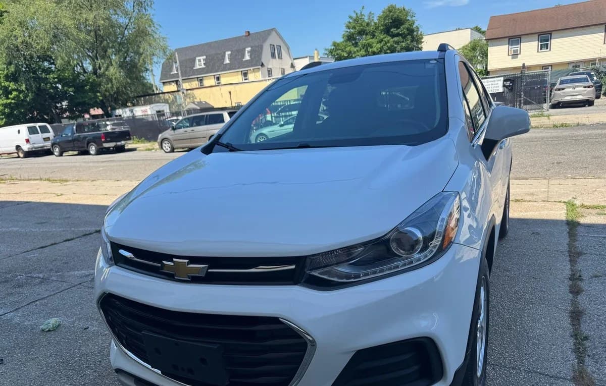 2020 CHEVROLET TRAX LT 4
