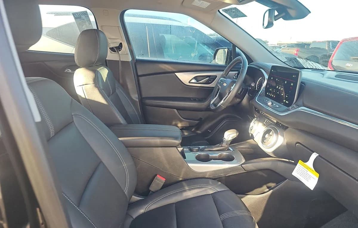 2023 CHEVROLET BLAZER LT 5