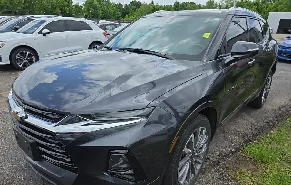 2022 CHEVROLET BLAZER Premier 2