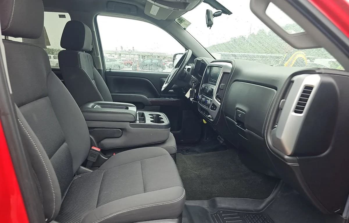 2017 GMC SIERRA 1500 SLE CREW CAB SHORT BED 3SA 5