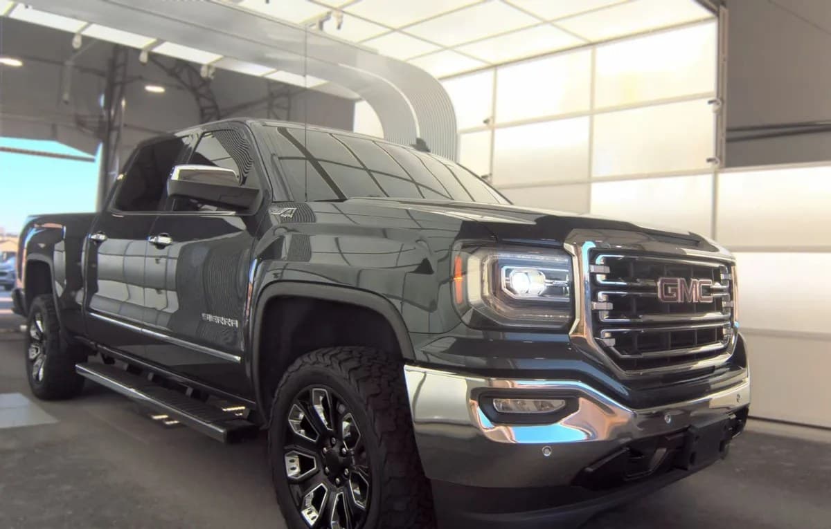 2018 GMC SIERRA 1500 SLT CREW CAB MEDIUM BED 4SA 4