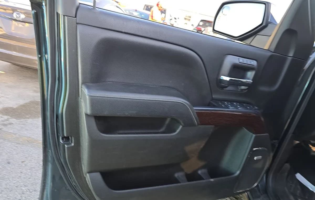 2018 GMC SIERRA 1500 SLT CREW CAB MEDIUM BED 4SA 6