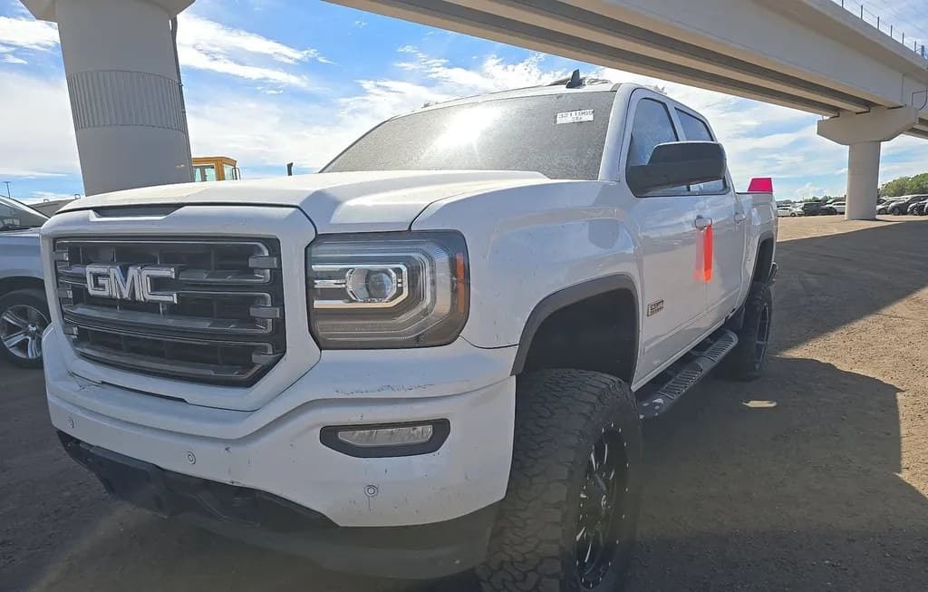 2017 GMC SIERRA 1500 SLT CREW CAB SHORT BED 4SA
